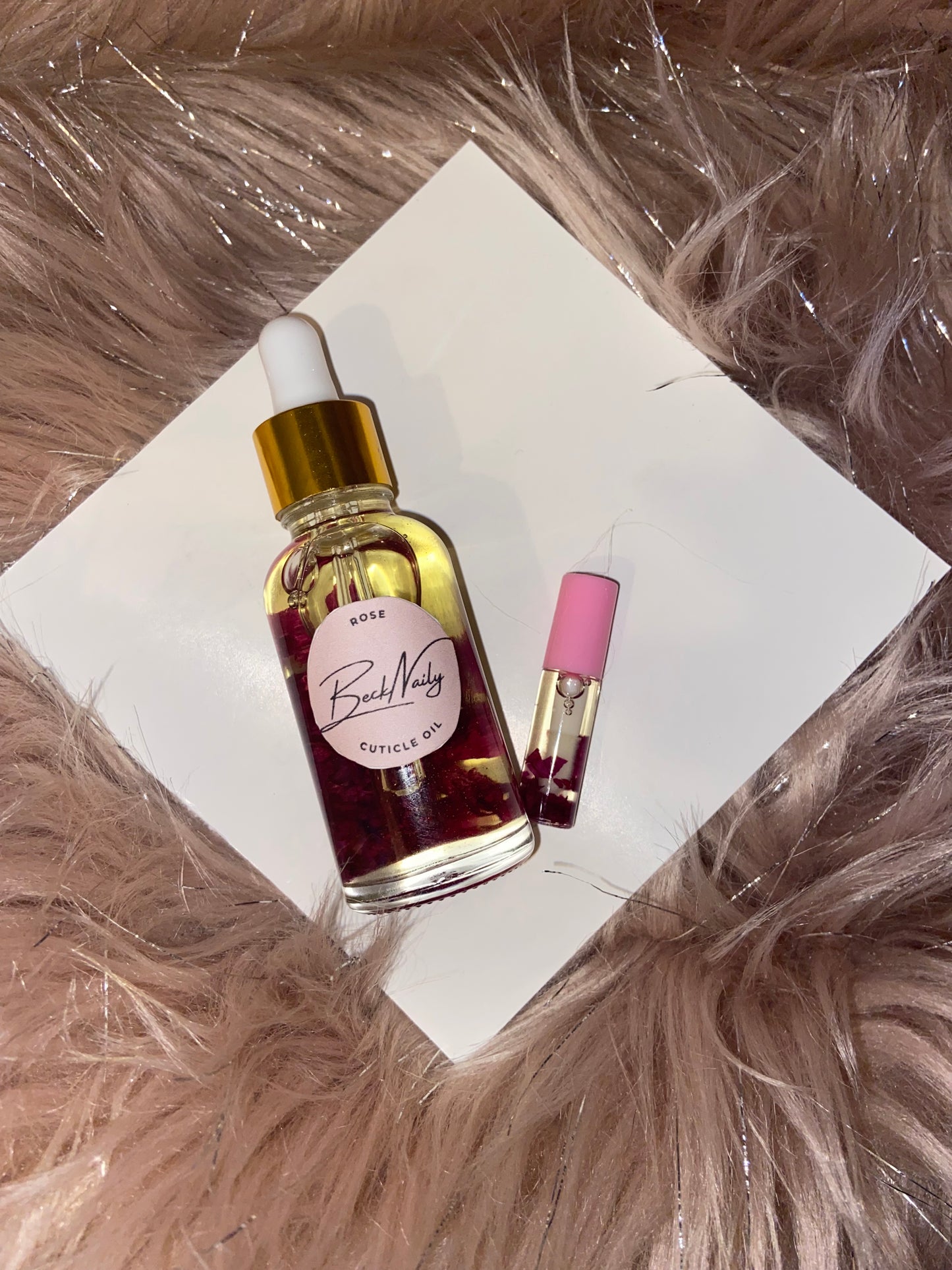 Rose cuticle oil